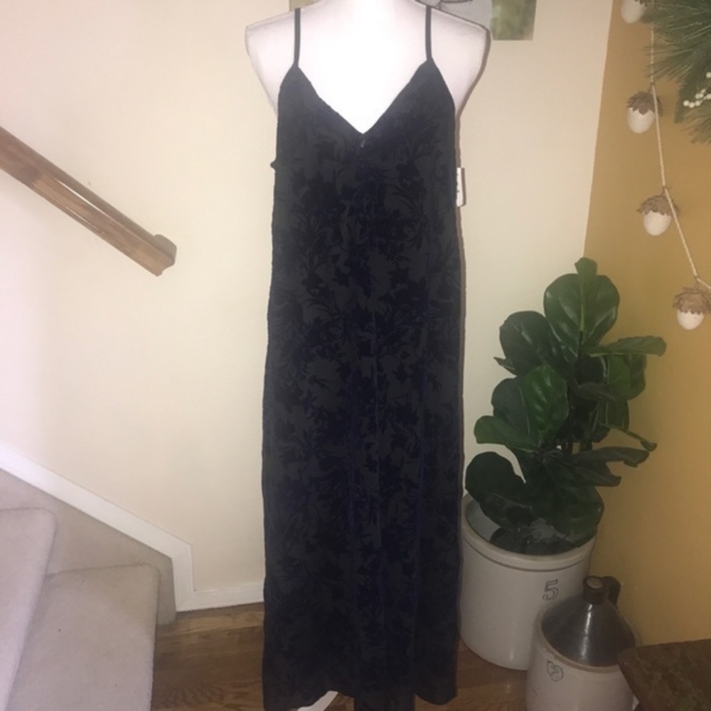 Nordstrom Hinge brand crushed velvet maxi dress M